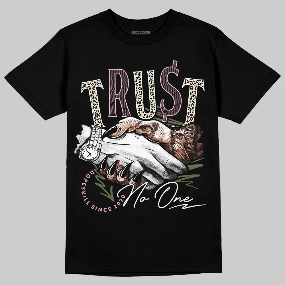 SB Dunk “Arts-Rec” DopeSkill T-Shirt Trust No One Graphic - Image 2